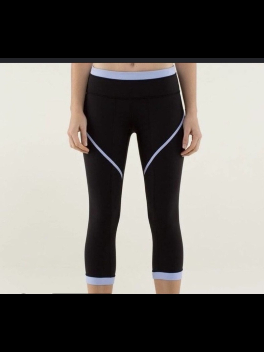 Lululemon Women Black Capri Leggings with Light Blue Trim